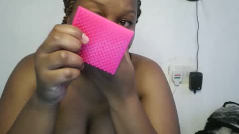Snapshot of slutty_shan chatting on October 17, 7:44 am slutty_shan online show from October 17, 7:44 am