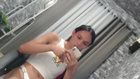 Snapshot of sluttychie chatting on February 19, 11:04 pm CHIE CHIE online show from February 19, 11:04 pm