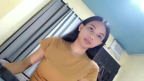 Snapshot of sluttychie chatting on February 26, 6:12 am CHIE CHIE online show from February 26, 6:12 am