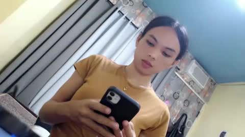 Snapshot of sluttychie chatting on March 26, 8:42 am CHIE CHIE online show from March 26, 8:42 am