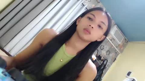 Snapshot of sluttychie chatting on May 18, 4:07 am CHIE CHIE online show from May 18, 4:07 am