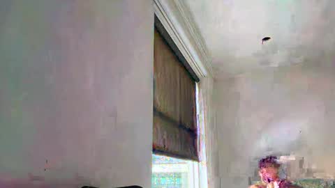 DeeLina online show from April 4, 11:02 pm