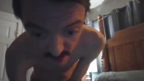 Snapshot of sluttyguy4fun chatting on February 18, 11:17 am sluttyguy4fun online show from February 18, 11:17 am