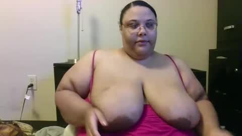 Snapshot of sluttyjess31 chatting on September 27, 1:38 pm Jessica online show from September 27, 1:38 pm