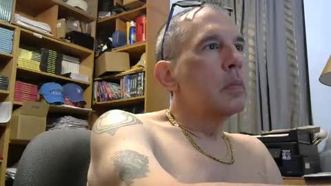 Snapshot of sluttyslave81 chatting on February 28, 7:37 am sluttyslave81 online show from February 28, 7:37 am
