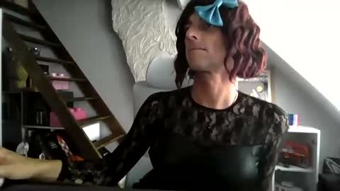 Snapshot of sluttytoy83 chatting on July 13, 2:31 pm sluttytoy83 online show from July 13, 2:31 pm