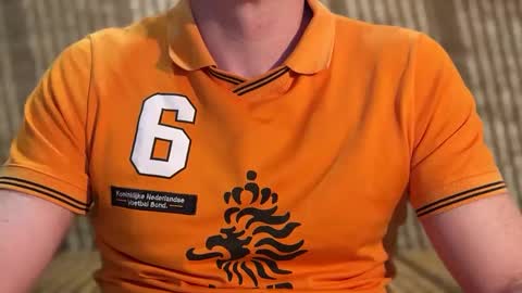 Snapshot of slvbcn75 chatting on January 26, 10:24 pm slvbcn75 online show from January 26, 10:24 pm