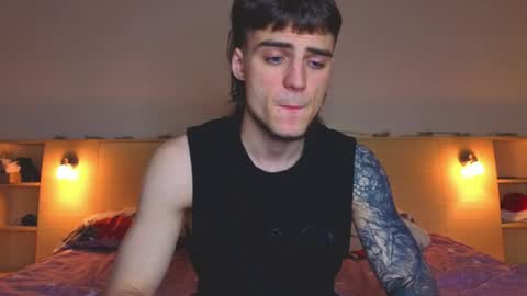 Gus online show from April 26, 4:37 pm