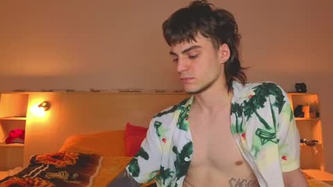 Gus online show from May 29, 4:27 pm