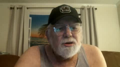 Snapshot of slydevil_sc chatting on March 7, 11:13 pm Sly online show from March 7, 11:13 pm