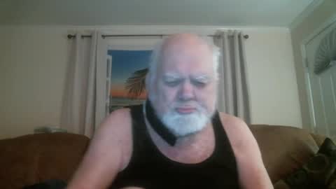 Snapshot of slydevil_sc chatting on April 1, 3:40 am Sly online show from April 1, 3:40 am