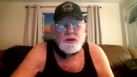 Snapshot of slydevil_sc chatting on April 5, 7:05 am Sly online show from April 5, 7:05 am