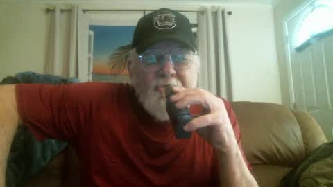 Snapshot of slydevil_sc chatting on April 20, 8:54 pm Sly online show from April 20, 8:54 pm