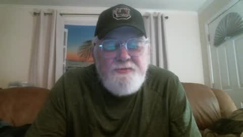 Snapshot of slydevil_sc chatting on April 30, 4:41 am Sly online show from April 30, 4:41 am