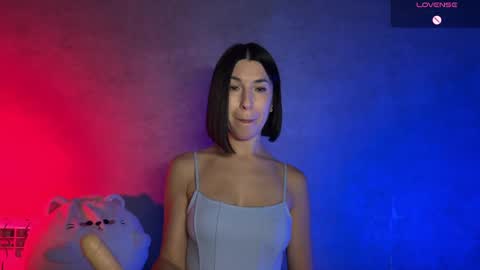 Snapshot of smaillev chatting on May 10, 7:19 pm Melani online show from May 10, 7:19 pm