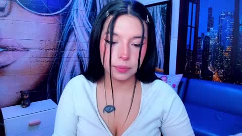 Snapshot of small__naughty chatting on February 5, 2:05 pm Mariana Torres online show from February 5, 2:05 pm