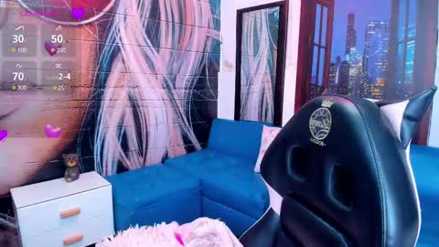 Snapshot of small__naughty chatting on February 27, 5:15 pm Mariana Torres online show from February 27, 5:15 pm