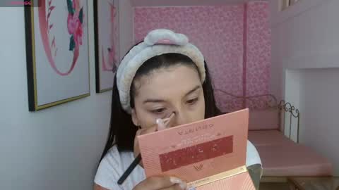 Mariana Torres online show from May 17, 1:07 pm