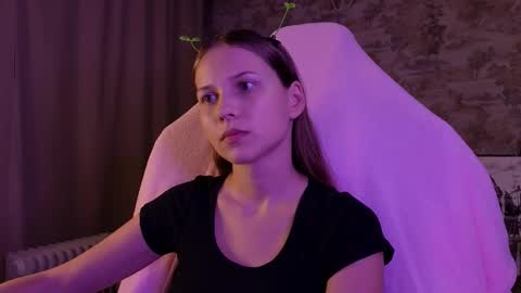 Emma online show from February 20, 9:04 pm