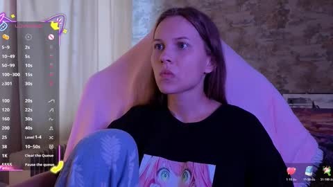 Emma online show from March 28, 9:09 am