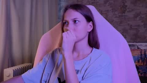 Emma online show from March 31, 3:12 pm