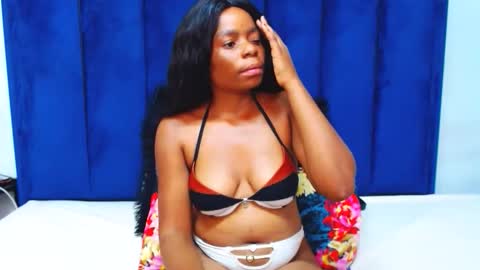 smallboobsxx online show from February 28, 5:52 am