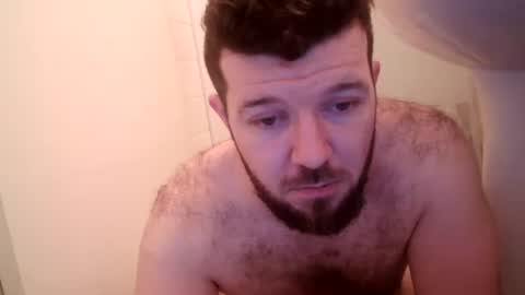 Snapshot of smallcock2850 chatting on February 8, 1:43 am smallcock2850 online show from February 8, 1:43 am