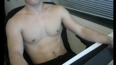 Snapshot of smallfox69 chatting on February 2, 3:21 am smallfox online show from February 2, 3:21 am
