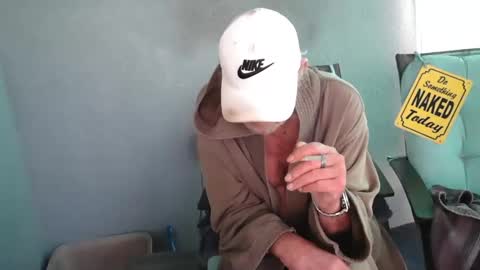 Daddy online show from January 6, 2:10 pm