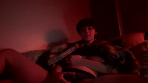 smalltshbigtits online show from November 25, 1:44 pm