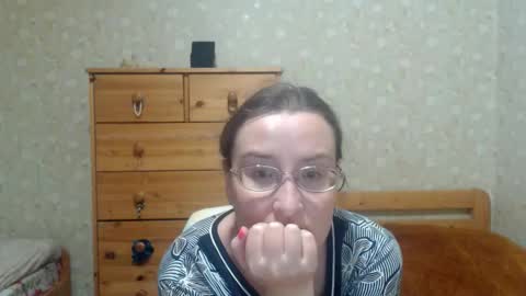 smart_rose online show from December 19, 7:32 pm