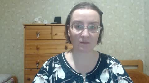 smart_rose online show from March 18, 8:45 pm