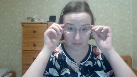 smart_rose online show from March 28, 6:40 pm