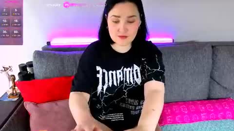 Snapshot of smartandamazing chatting on June 28, 8:42 am Dasha online show from June 28, 8:42 am