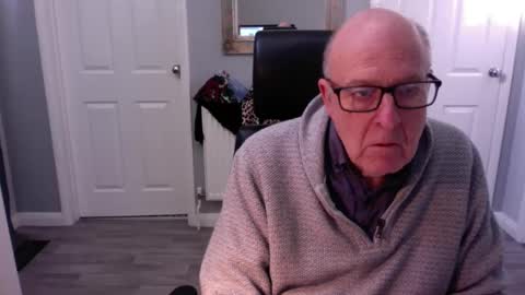 Snapshot of smartmeter chatting on December 9, 11:47 am smartmeter online show from December 9, 11:47 am