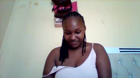 Snapshot of smartqueen1 chatting on February 5, 10:30 am Katerina online show from February 5, 10:30 am