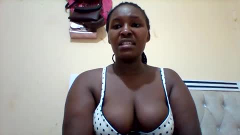 Snapshot of smartqueen1 chatting on March 4, 2:17 am Katerina online show from March 4, 2:17 am