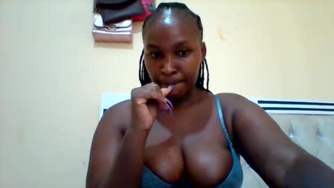 Snapshot of smartqueen1 chatting on March 7, 4:57 am Katerina online show from March 7, 4:57 am