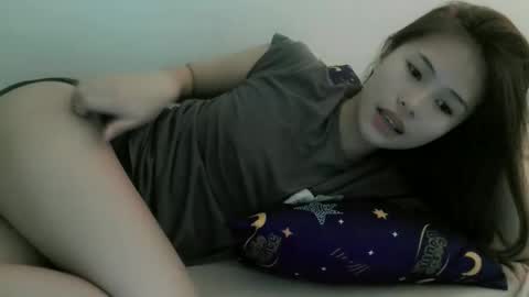 Snapshot of smellon_shake chatting on May 6, 8:41 am Julia online show from May 6, 8:41 am