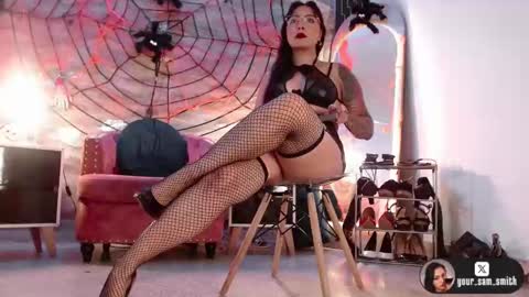 Snapshot of smi_samara chatting on October 29, 11:45 am smi_samara online show from October 29, 11:45 am