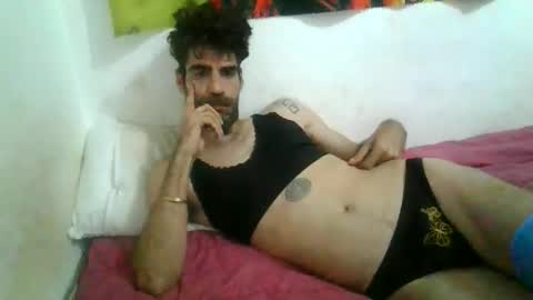 Snapshot of smile3555 chatting on December 21, 8:16 pm willy online show from December 21, 8:16 pm