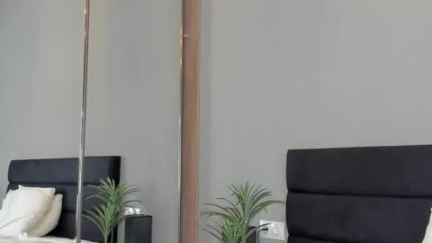 Snapshot of smile_forever_ chatting on October 14, 9:10 am Bella online show from October 14, 9:10 am