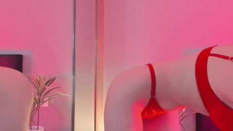 Snapshot of smile_forever_ chatting on October 27, 9:02 am Bella online show from October 27, 9:02 am