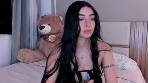 Snapshot of smiledivinity chatting on March 2, 5:08 am smiledivinity online show from March 2, 5:08 am