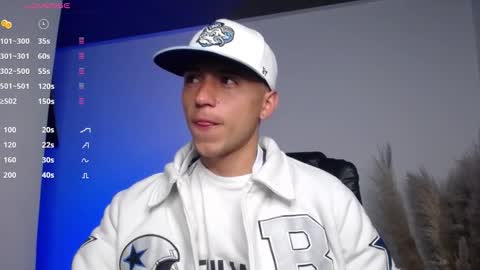 smileexander online show from October 25, 11:29 am