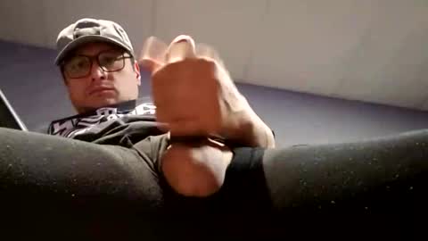 smilehiguy online show from March 7, 8:00 am