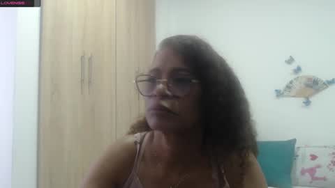 Snapshot of smilet_milf chatting on February 2, 11:40 am Smileth online show from February 2, 11:40 am