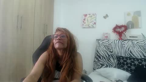 Smileth online show from May 8, 2:22 pm