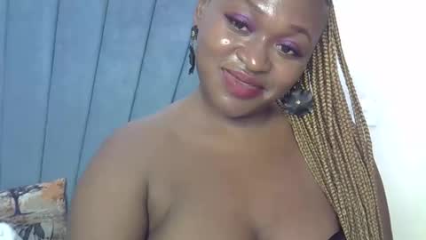 smiley_berry online show from September 21, 1:46 pm