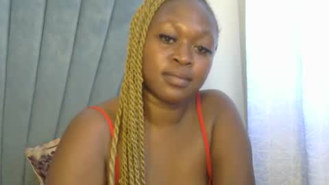 smiley_berry online show from November 12, 8:37 am